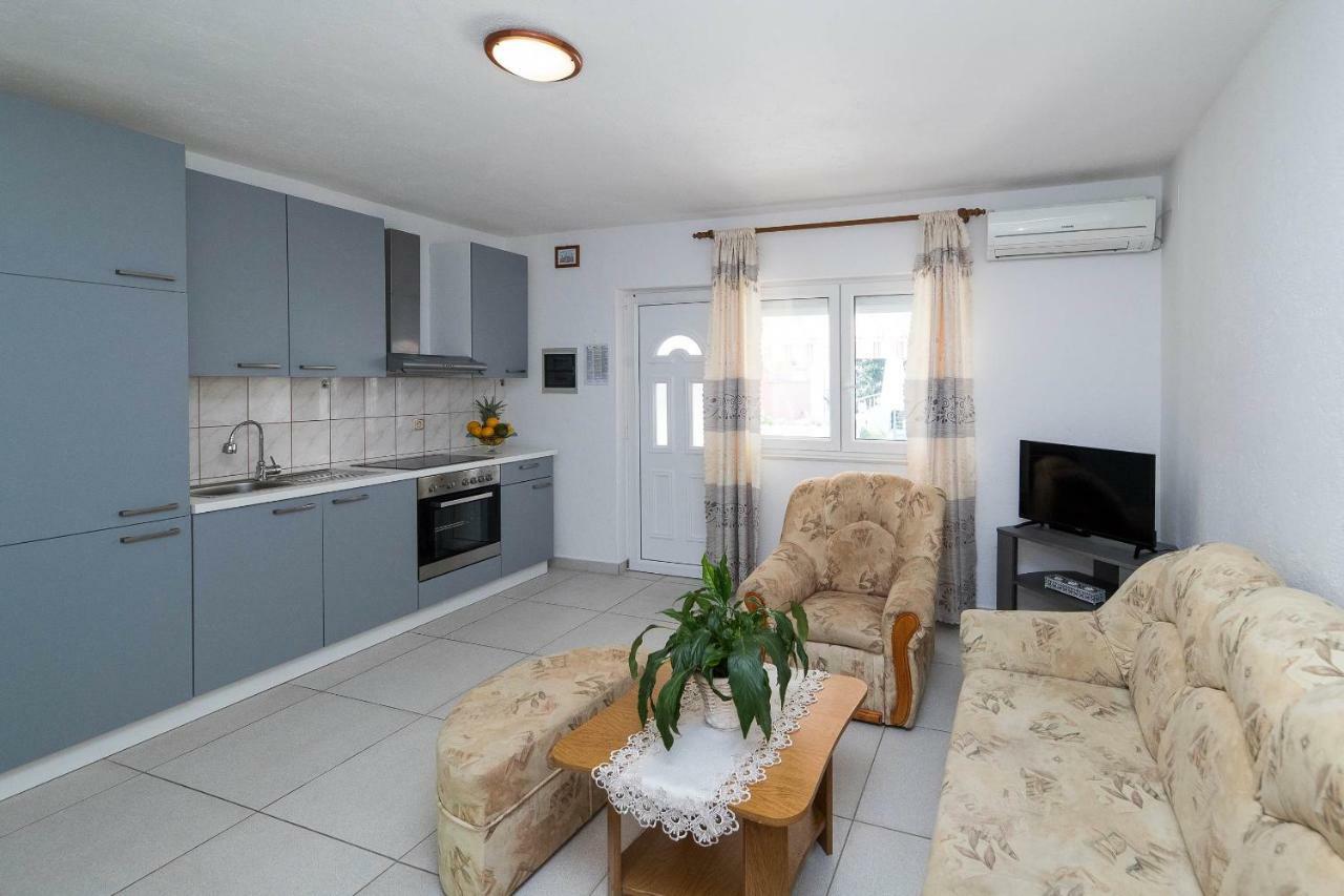 קריקווניצה Apartmani Jordanka מראה חיצוני תמונה