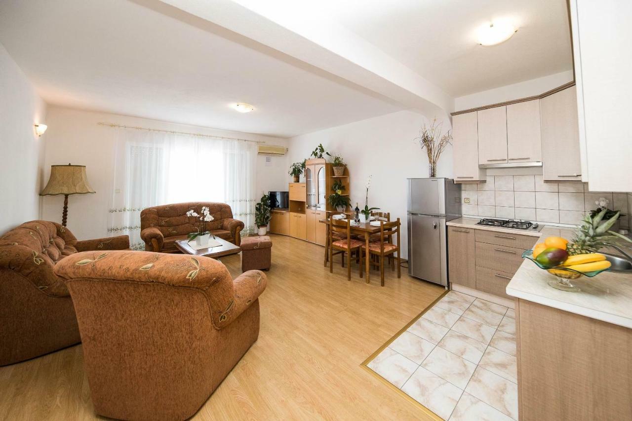 קריקווניצה Apartmani Jordanka מראה חיצוני תמונה