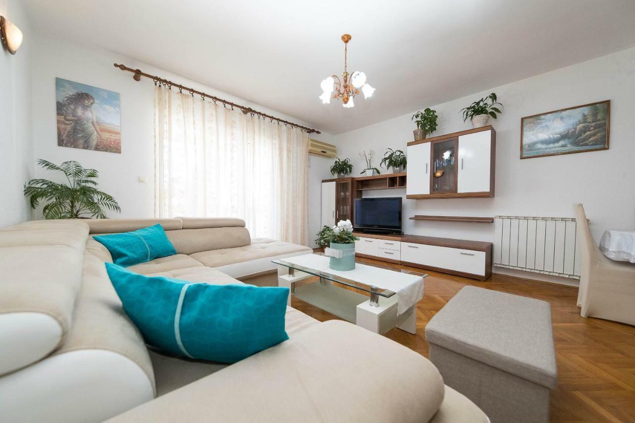 קריקווניצה Apartmani Jordanka מראה חיצוני תמונה
