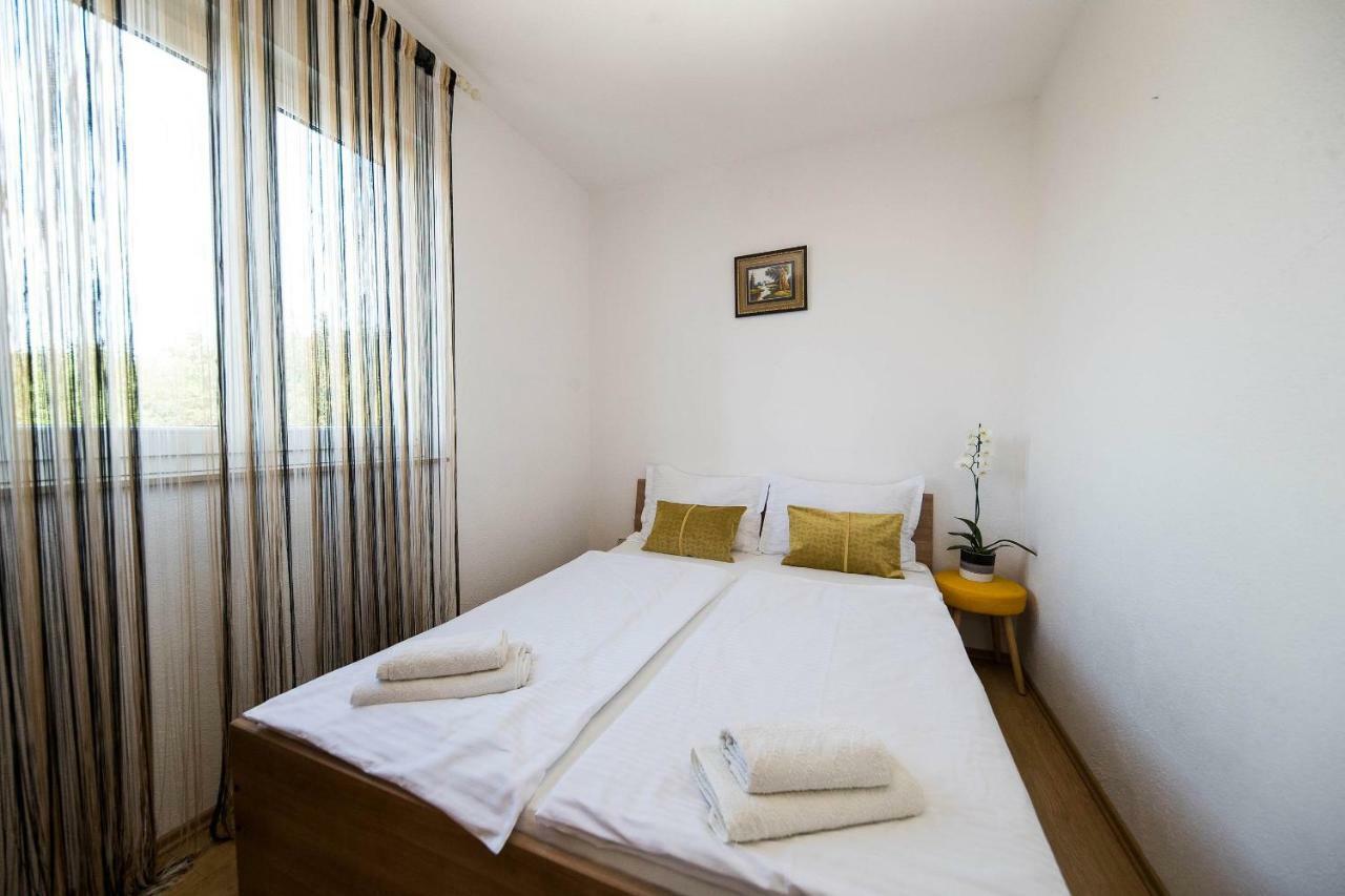 קריקווניצה Apartmani Jordanka מראה חיצוני תמונה